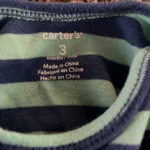 (2 for $5) Carter’s embroidered whale bodysuit 0-3 months - Picture 3 of 4